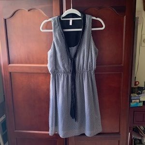 Xhilaration sleeveless black and white dress, Size L